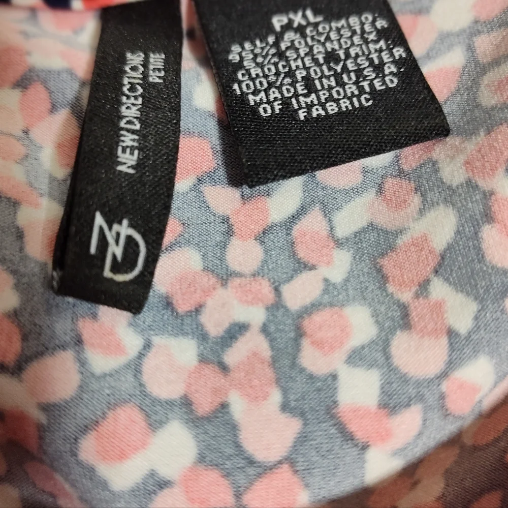 New Directions Navy Floral Cold Shoulder Blouse Nwot